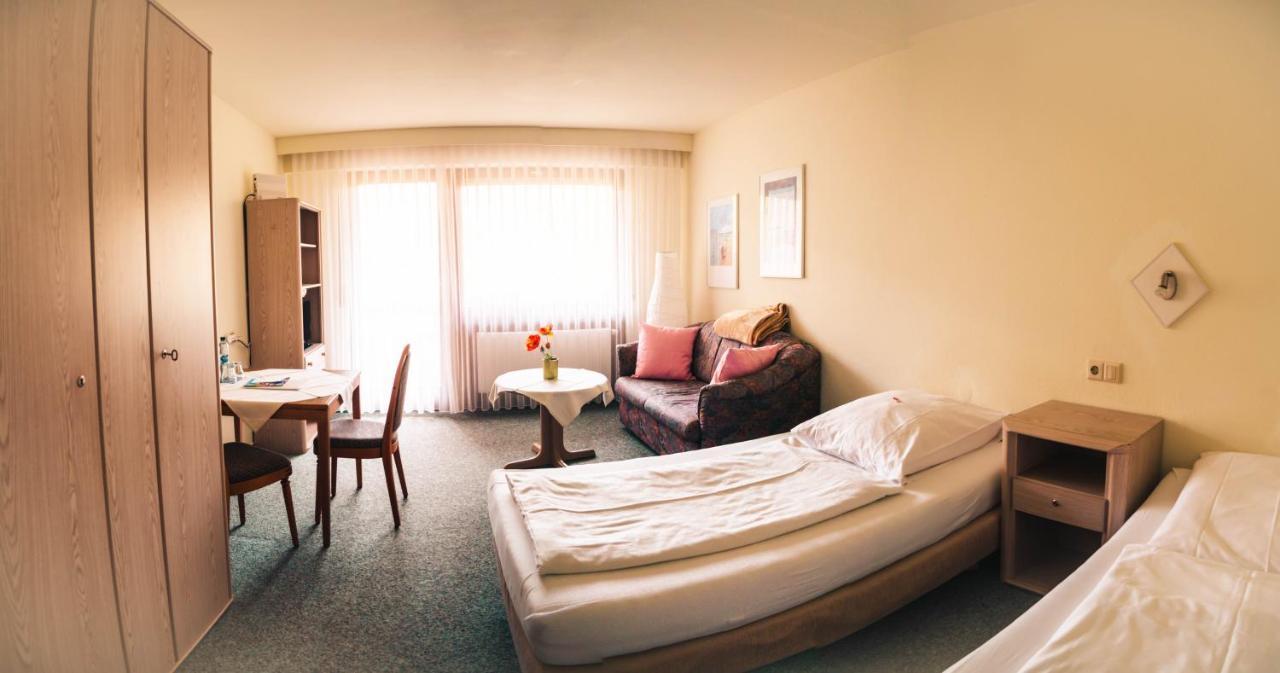 Hotel Quellenhof באד אוראך מראה חיצוני תמונה